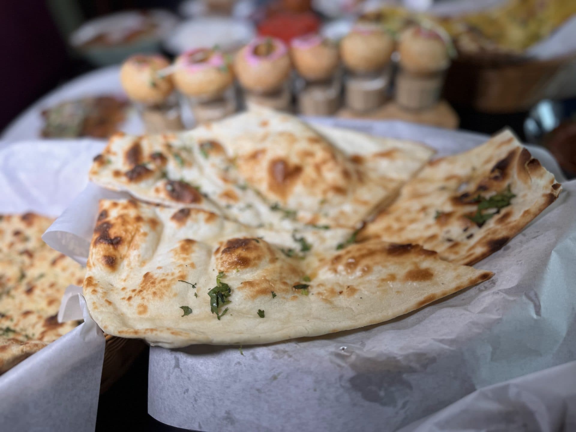 Plain Naan / Butter Naan / Garlic Naan